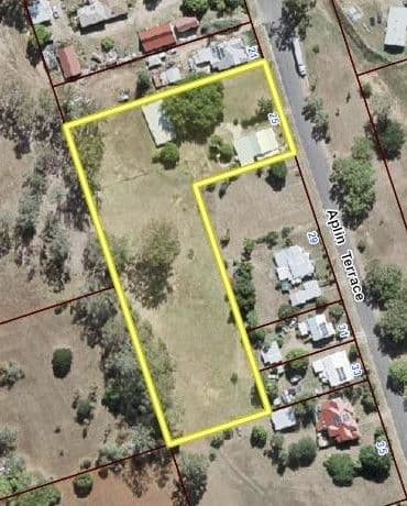 25 Aplin Terrace, Gin Gin QLD 4671, Gin Gin - Thumbnail 2