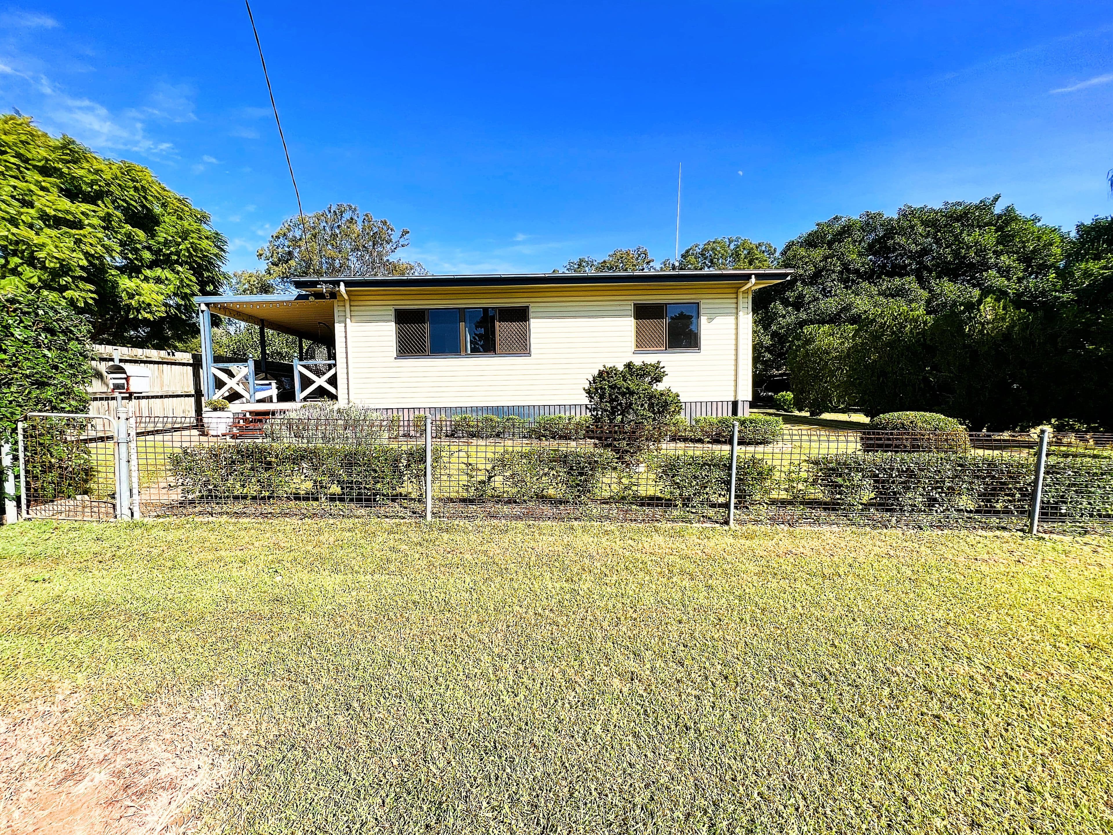 25 Aplin Terrace, Gin Gin QLD 4671, Gin Gin - Thumbnail 5