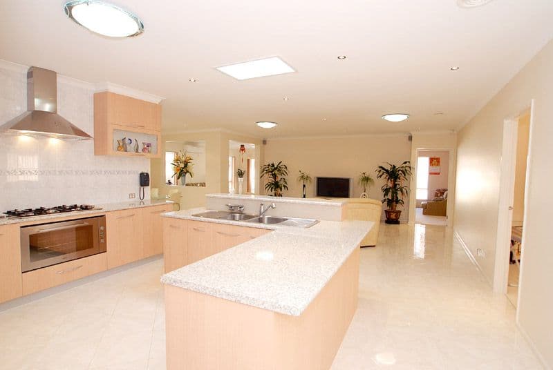 48  Princeton Drive, KEYSBOROUGH VIC 3173, Keysborough - Thumbnail 2