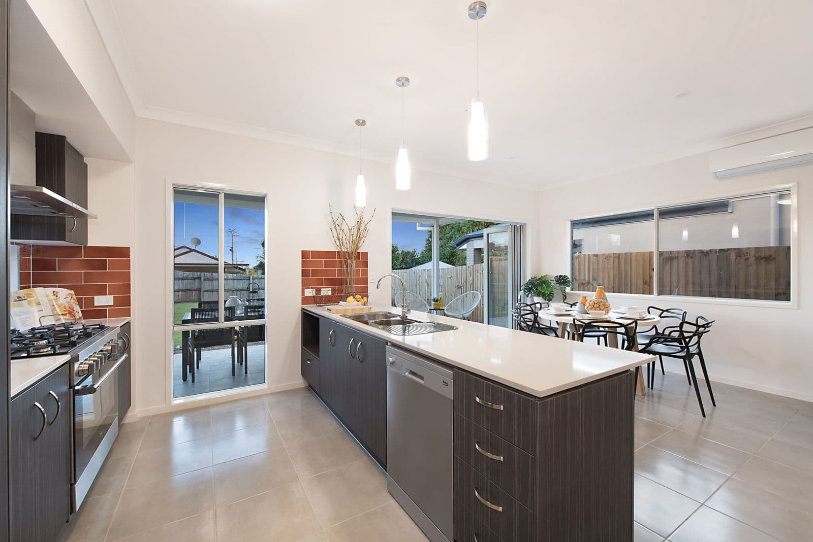 117 Lumley Street, Upper Mount Gravatt QLD 4122, Upper Mount Gravatt - Thumbnail 3