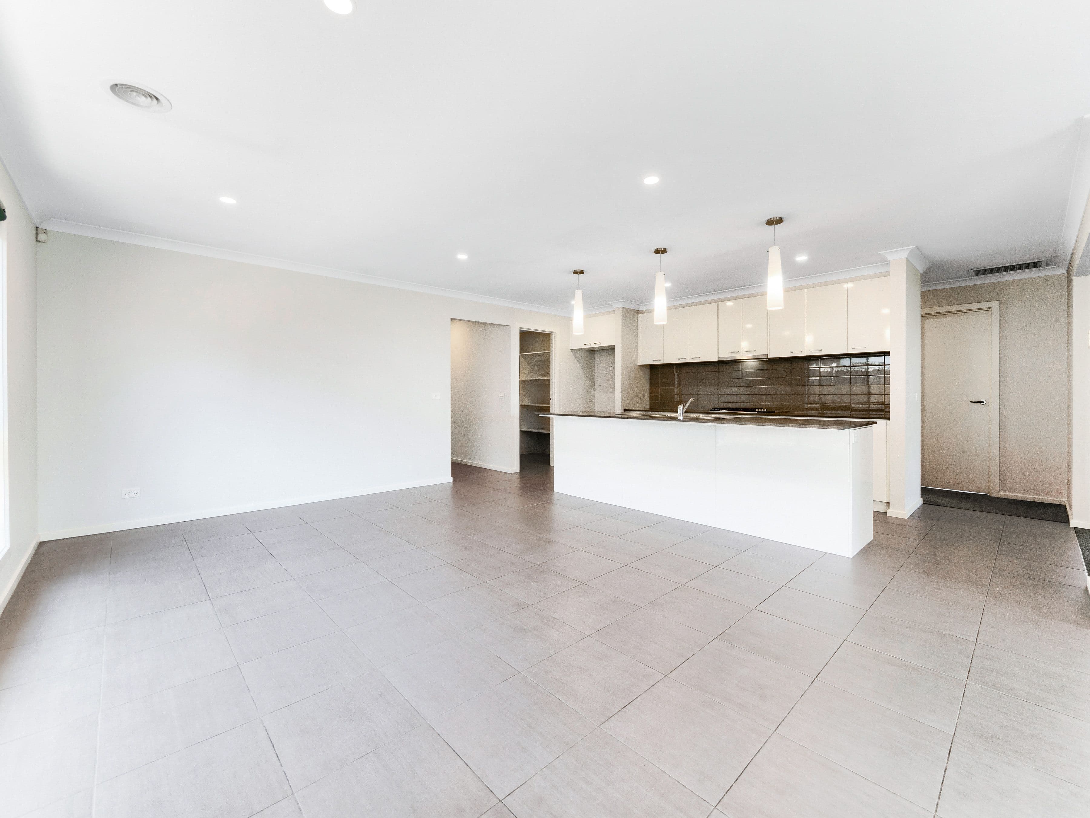 29 Highbury Road, Clyde North VIC 3978, Clyde North - Thumbnail 3