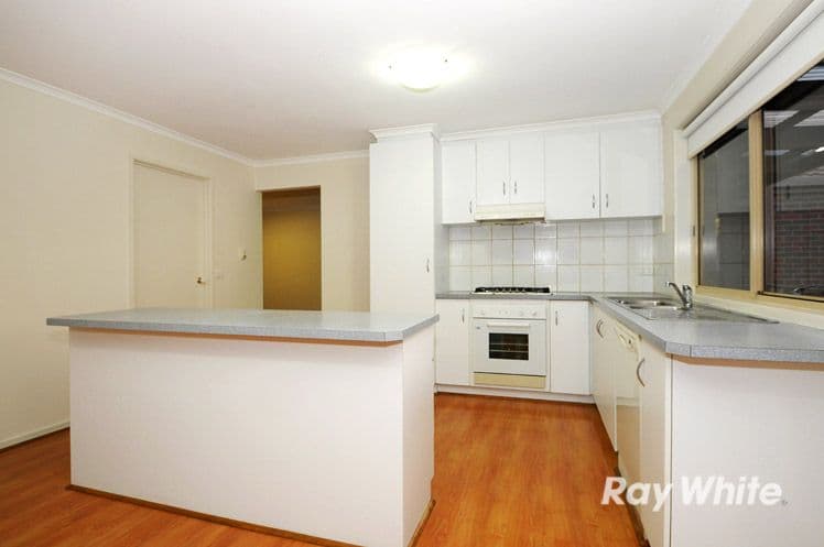 28 Seacombe Place, CRANBOURNE EAST VIC 3977, Cranbourne - Image 1