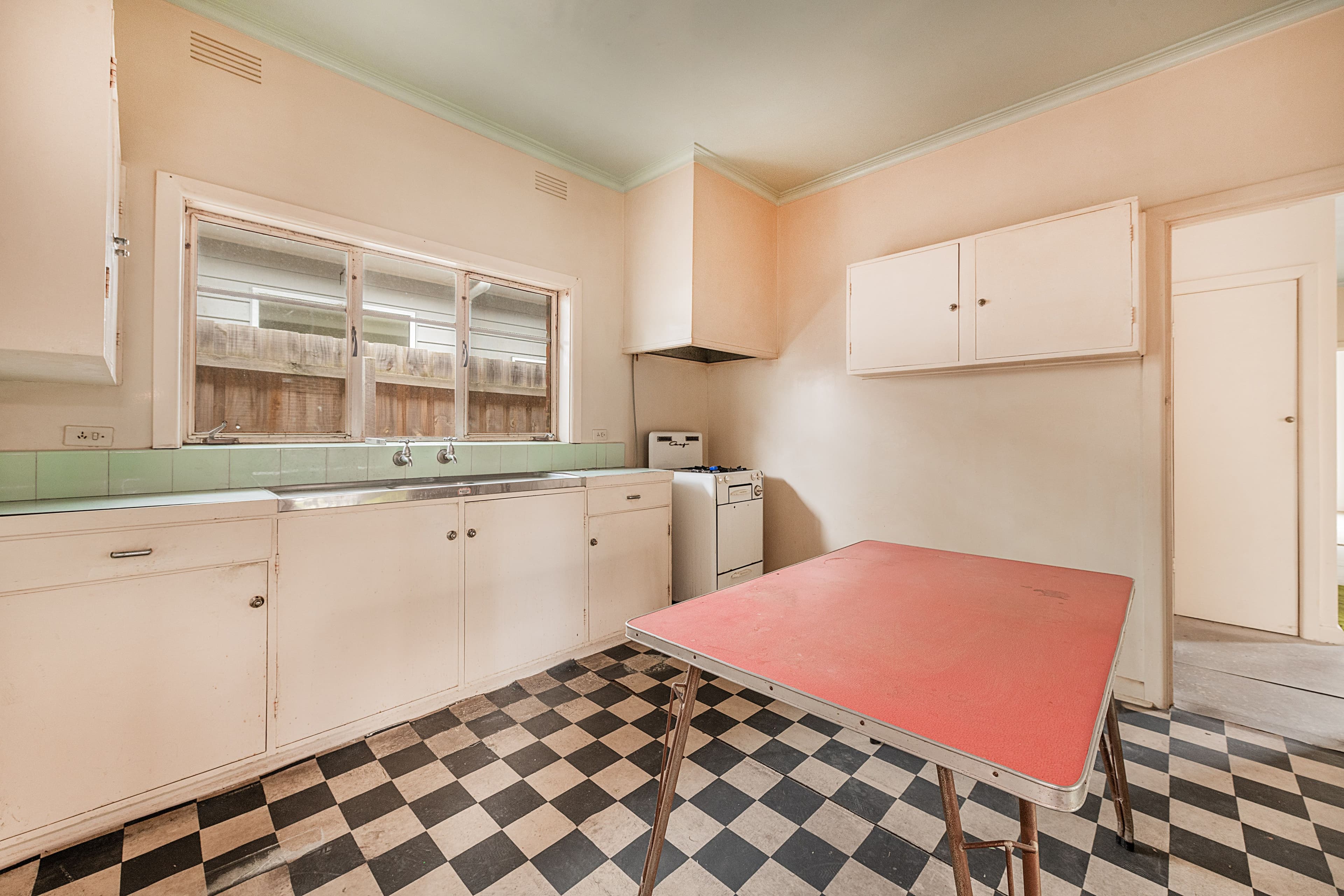 13 Deakin Street, Mitcham VIC 3132, Mitcham - Thumbnail 7