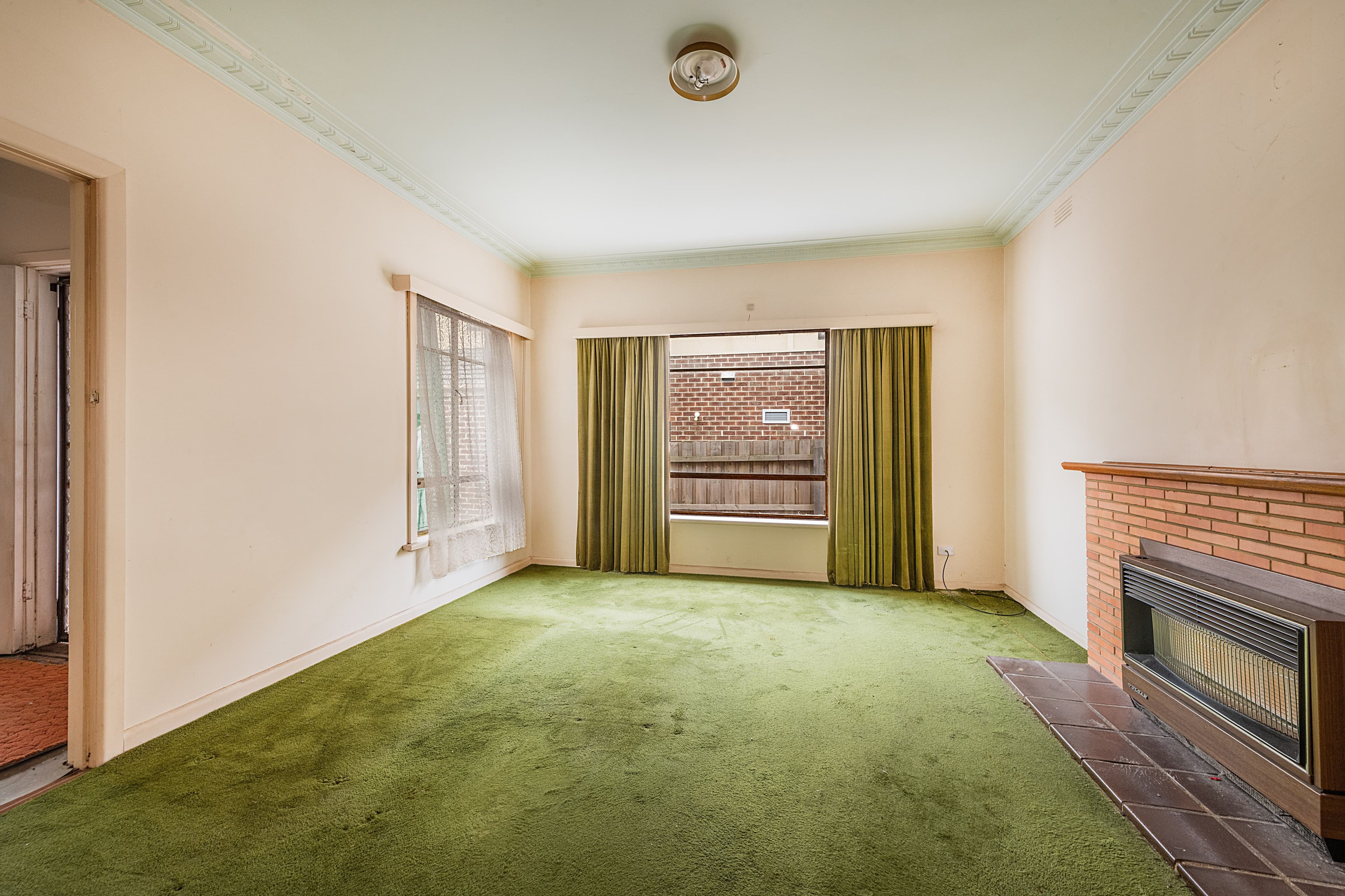 13 Deakin Street, Mitcham VIC 3132, Mitcham - Thumbnail 8