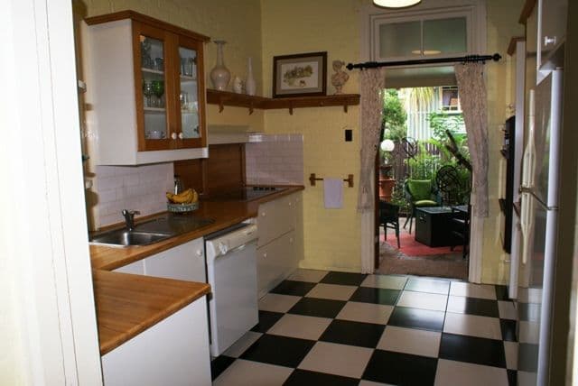 27 Strong Avenue, GRACEVILLE QLD 4075, Graceville - Thumbnail 6