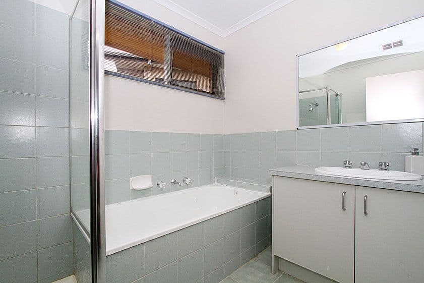 7 Hickey Court, MILL PARK VIC 3082, Mill Park - Thumbnail 7