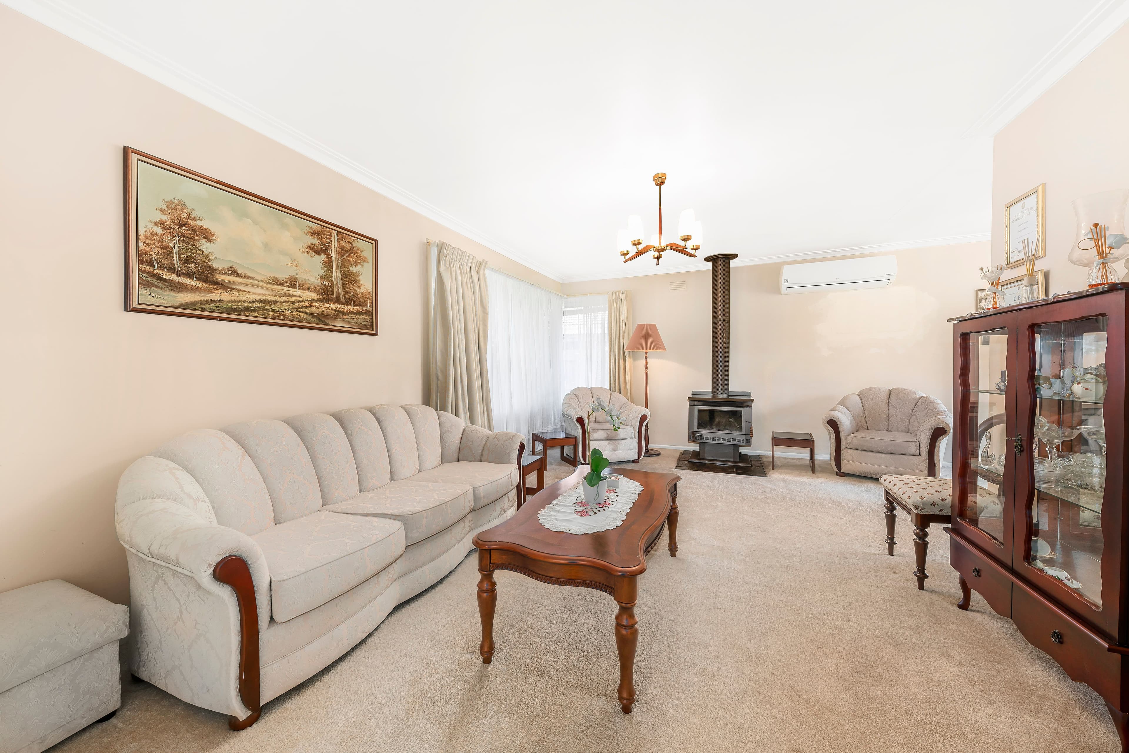 27 Hadlow Drive, Wantirna VIC 3152, Wantirna - Thumbnail 2