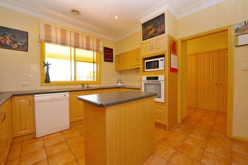 120 Stafford Drive, NARRABRI NSW 2390, Narrabri - Thumbnail 6