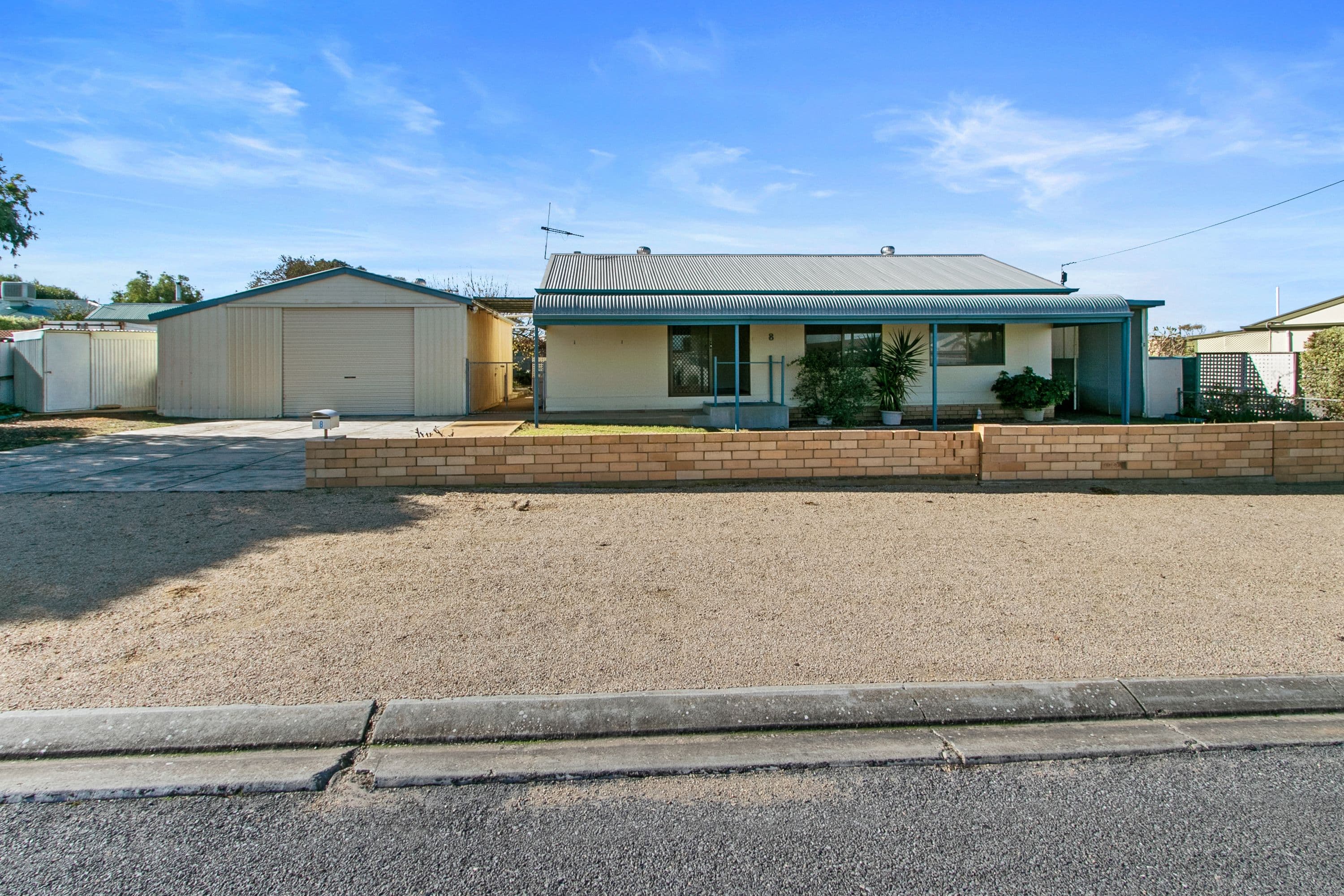8 The Crescent, Ardrossan SA 5571, Ardrossan - Thumbnail 2