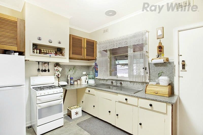 72 St Johns Avenue, SPRINGVALE VIC 3171, Springvale - Thumbnail 4