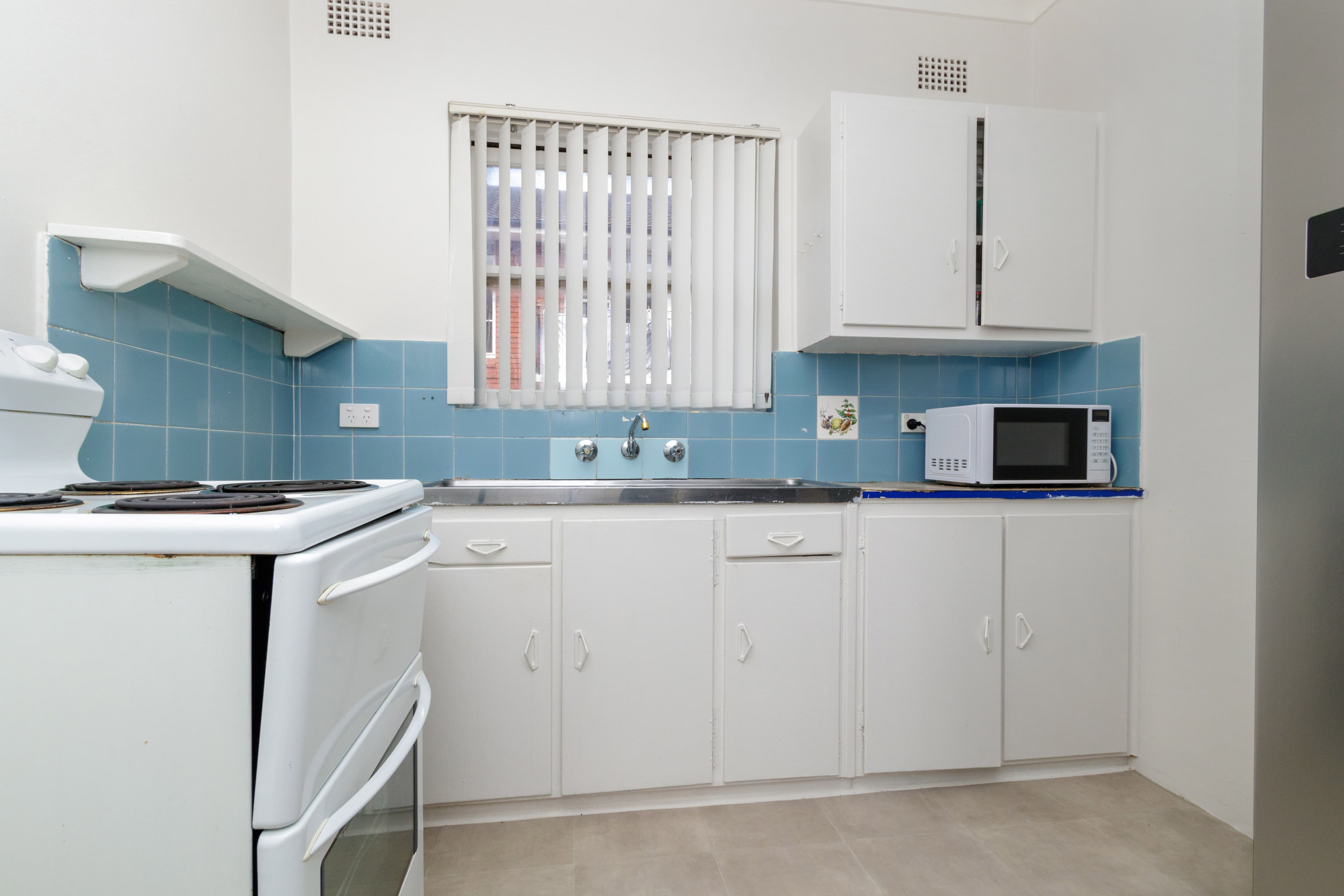 27 Gloucester Road, Hurstville NSW 2220, Hurstville - Thumbnail 3