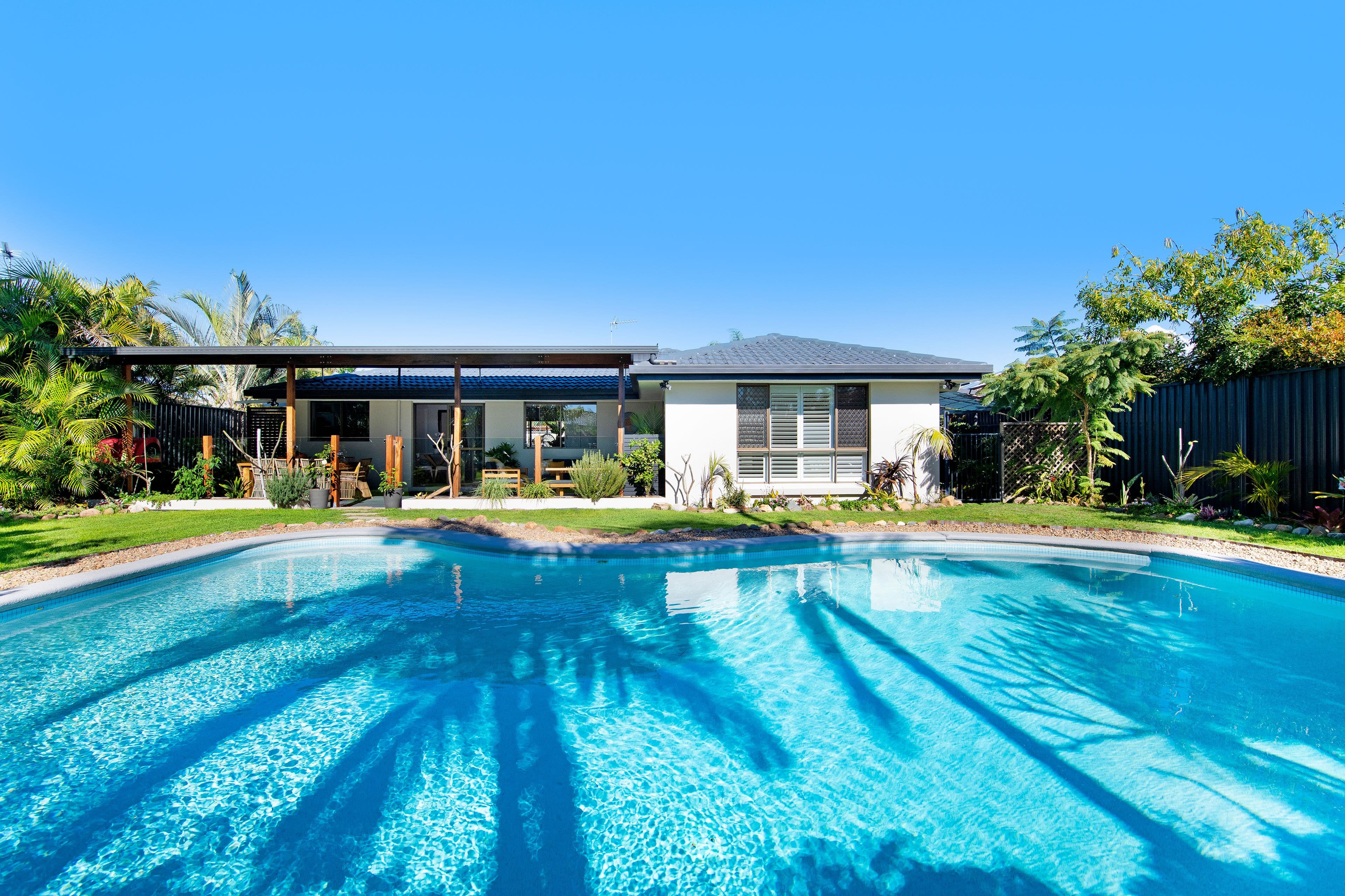120 Oceanic Drive, Mermaid Waters QLD 4218, Mermaid Waters - Thumbnail 2