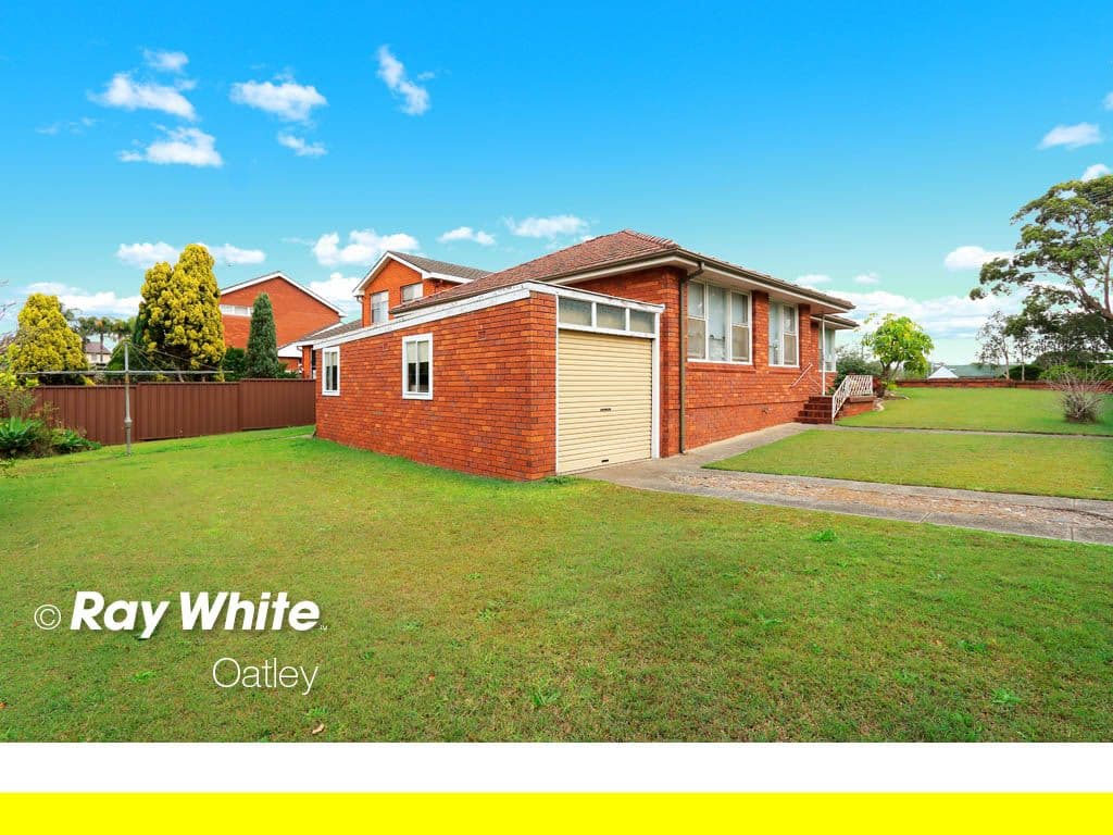 51 Pindari Road, Peakhurst Heights NSW 2210, Peakhurst Heights - Thumbnail 2