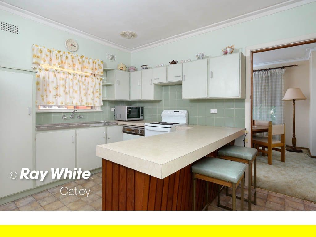 51 Pindari Road, Peakhurst Heights NSW 2210, Peakhurst Heights - Thumbnail 3