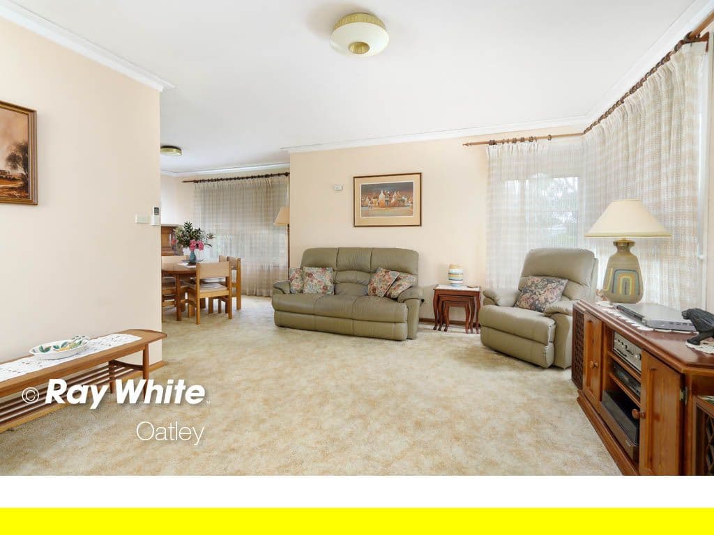 51 Pindari Road, Peakhurst Heights NSW 2210, Peakhurst Heights - Thumbnail 4