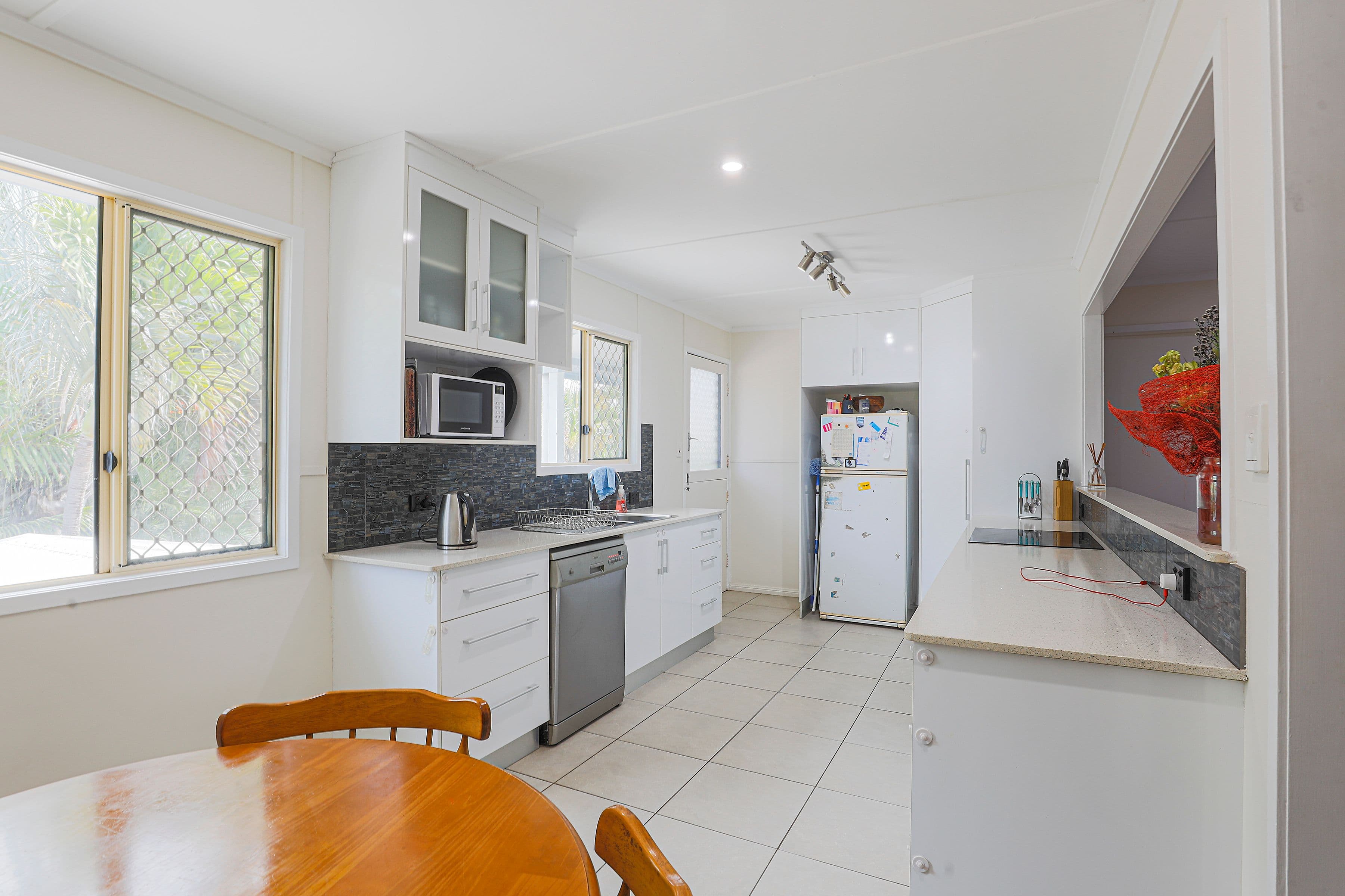 19 Macrossan Street, East Mackay QLD 4740, East Mackay - Thumbnail 2