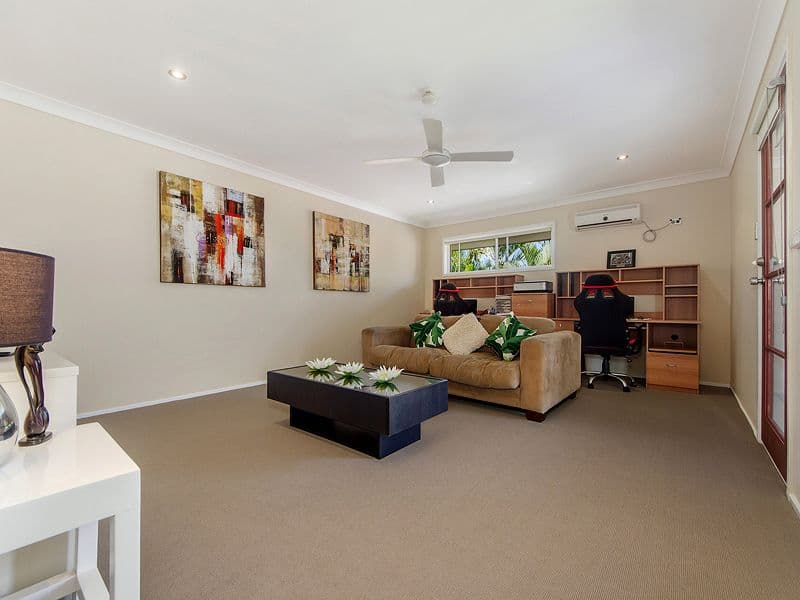 1 Bowmore Court, Merrimac QLD 4226, Merrimac - Thumbnail 3