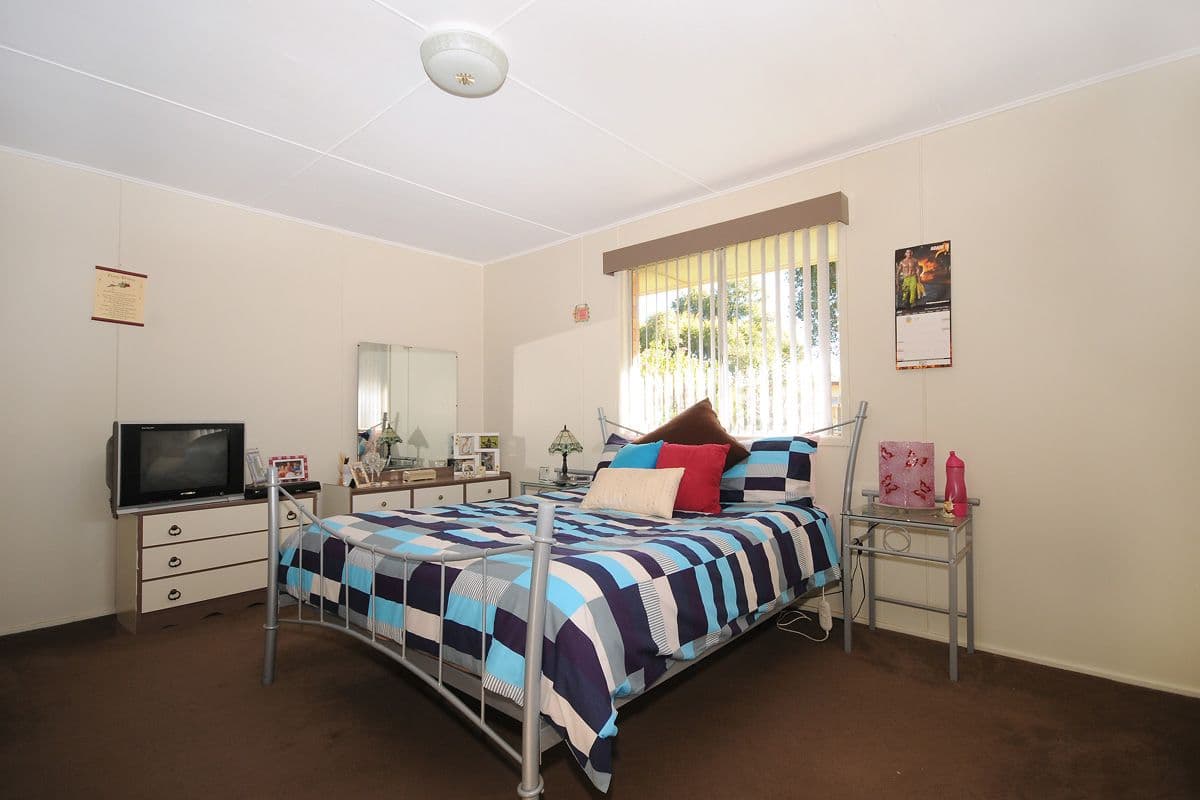 12 Kettle Street, ROCKVILLE QLD 4350, Rockville - Thumbnail 5