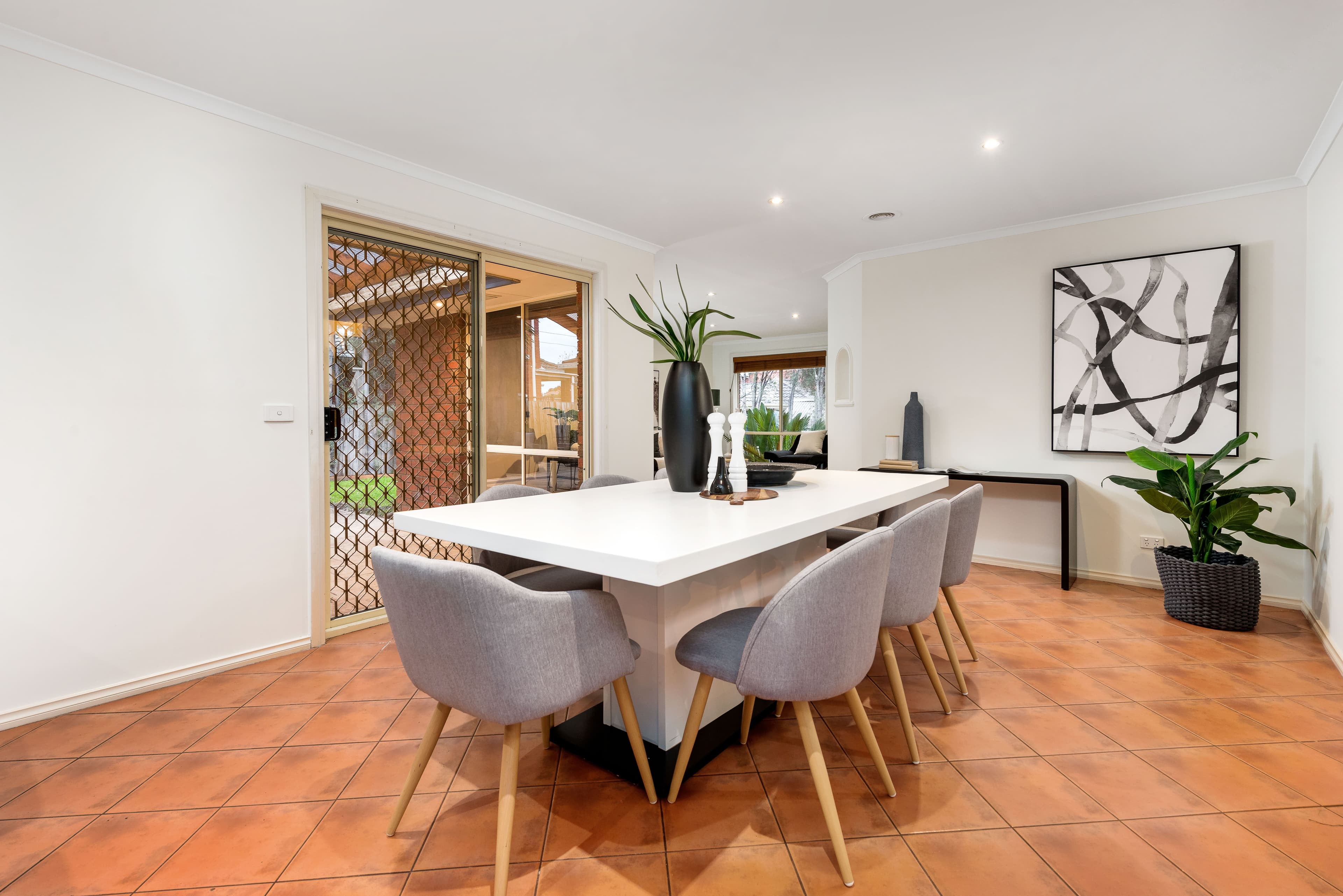 2 Whitegum Way, Bundoora VIC 3083, Bundoora - Thumbnail 5