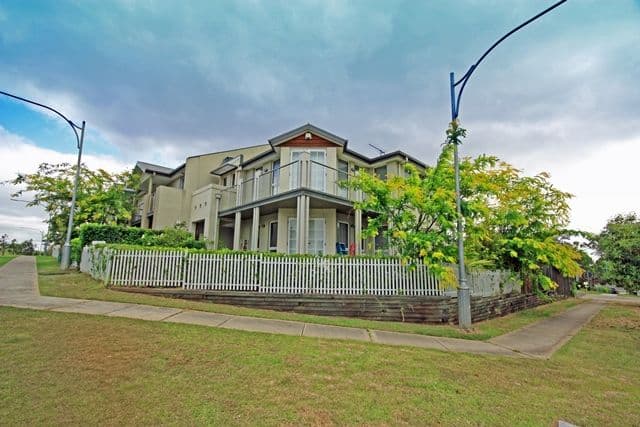 1 Gilbert Street, Elderslie NSW 2570, Elderslie - Thumbnail 2