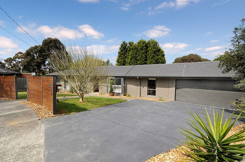 4 Fiona Court, FERNTREE GULLY VIC 3156, Ferntree Gully - Thumbnail 2
