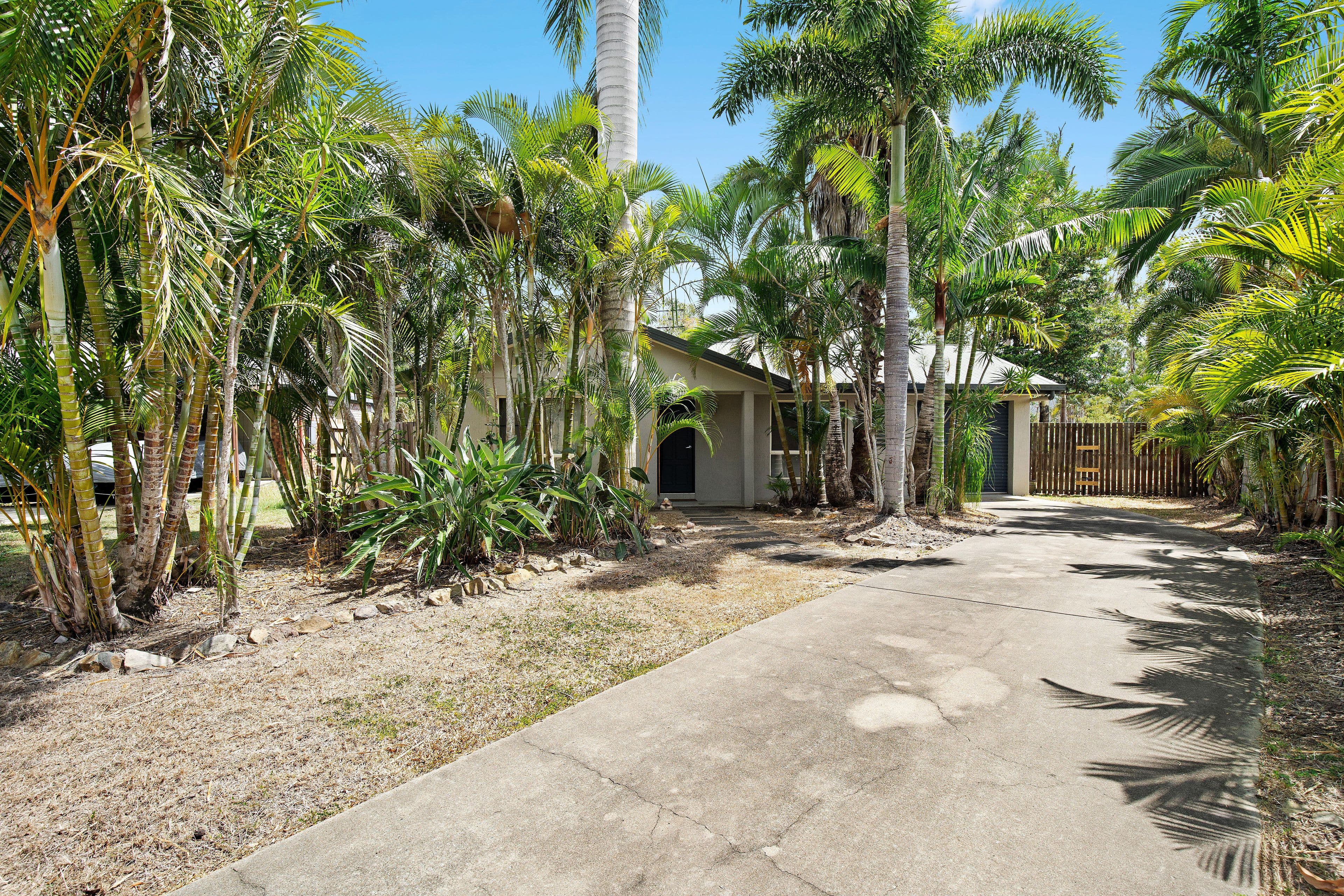 4 Wahoo Court, Jubilee Pocket QLD 4802, Jubilee Pocket - Image 1