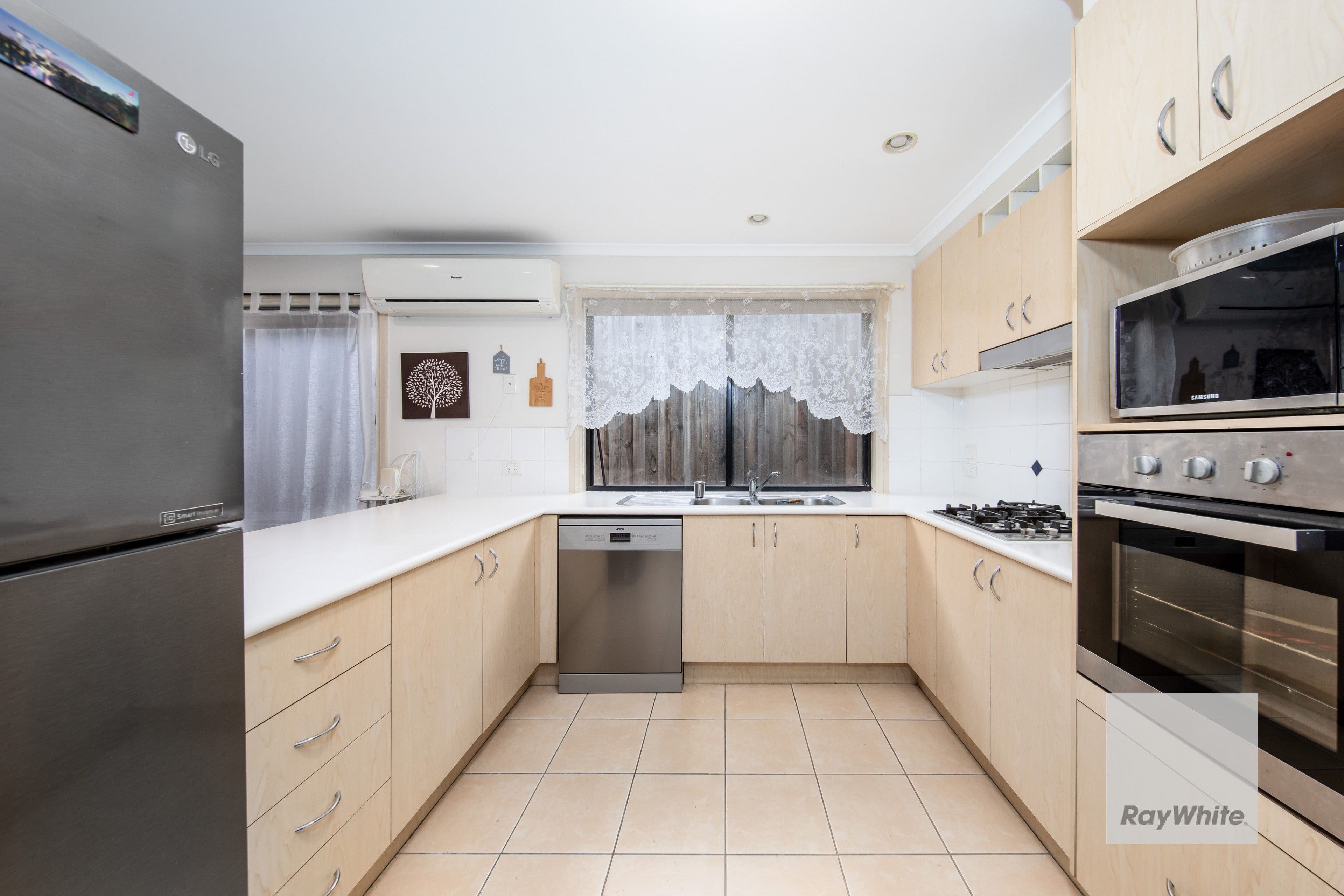 48 Mathisen Terrace, Hillside VIC 3037, Hillside - Thumbnail 3
