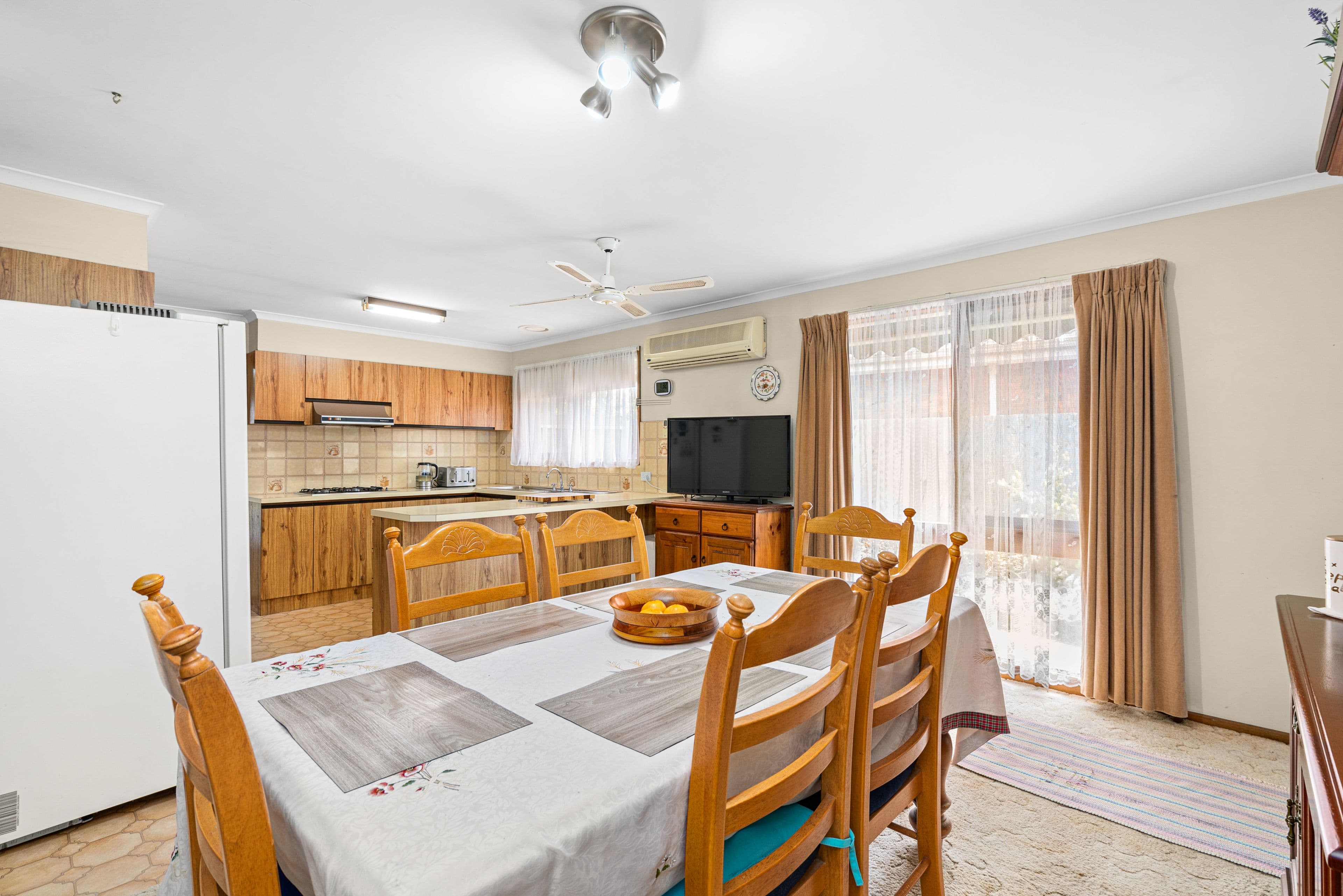 6 Cameron Crescent, Lara VIC 3212, Lara - Thumbnail 5