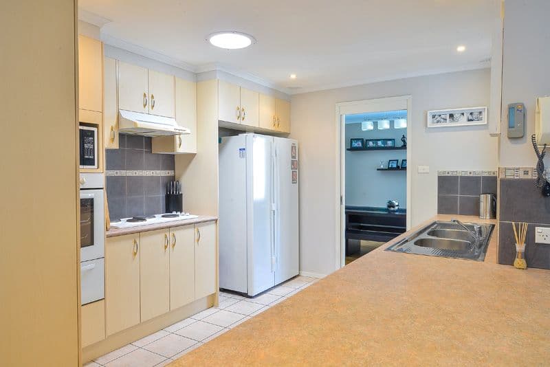 9 Burrinjuck Street, LEUMEAH NSW 2560, Leumeah - Thumbnail 4
