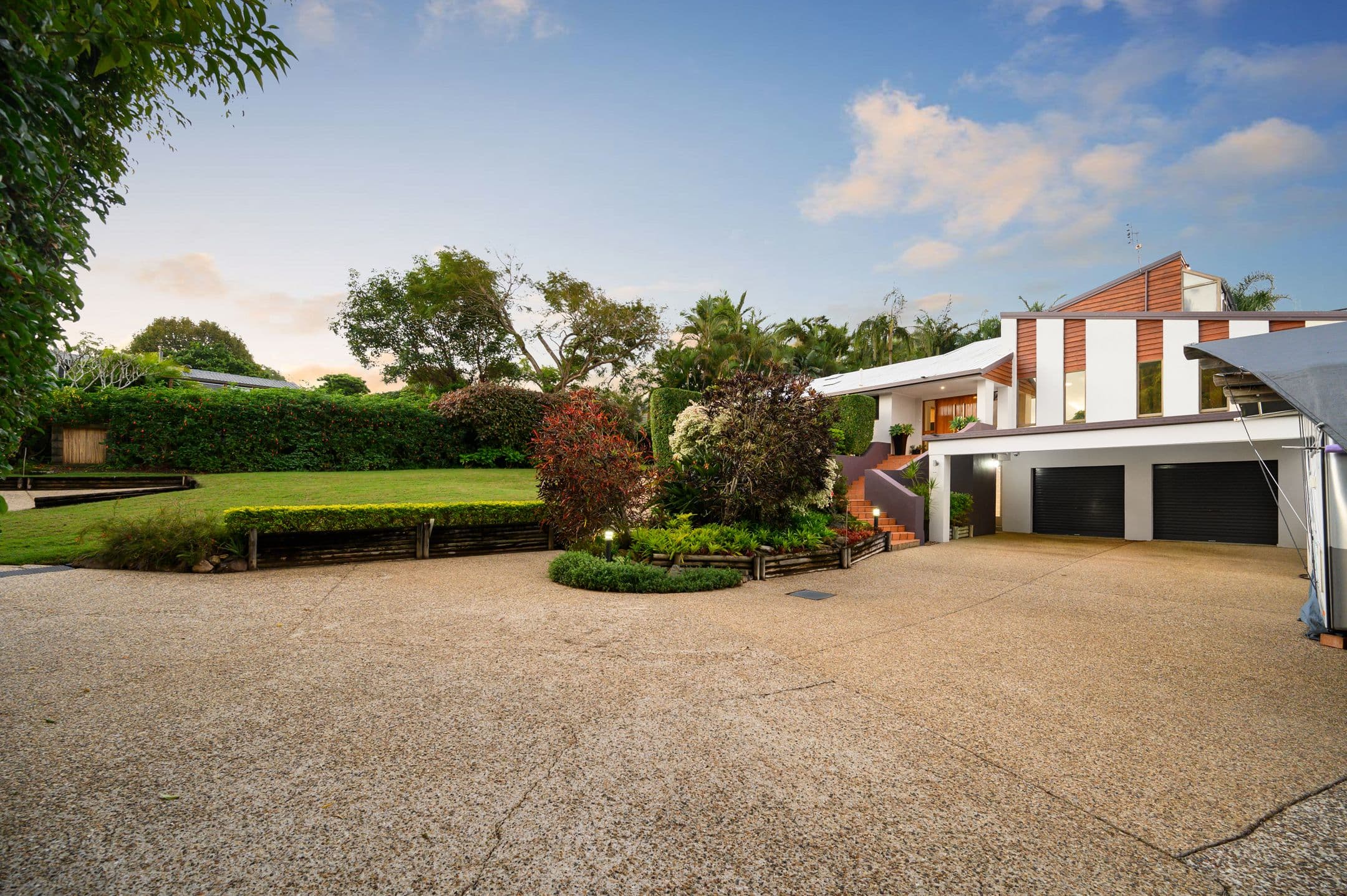 92A Ridgeway Avenue, Southport QLD 4215, Southport - Thumbnail 3
