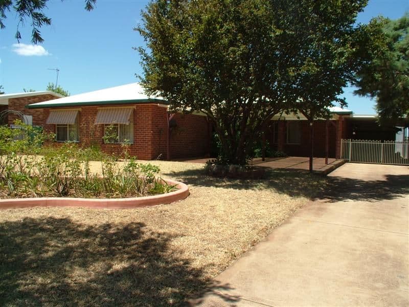 1 Sloman Close, DUBBO NSW 2830, Dubbo - Image 1