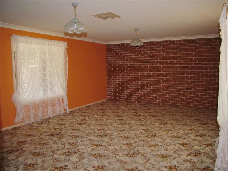 1 Sloman Close, DUBBO NSW 2830, Dubbo - Thumbnail 2