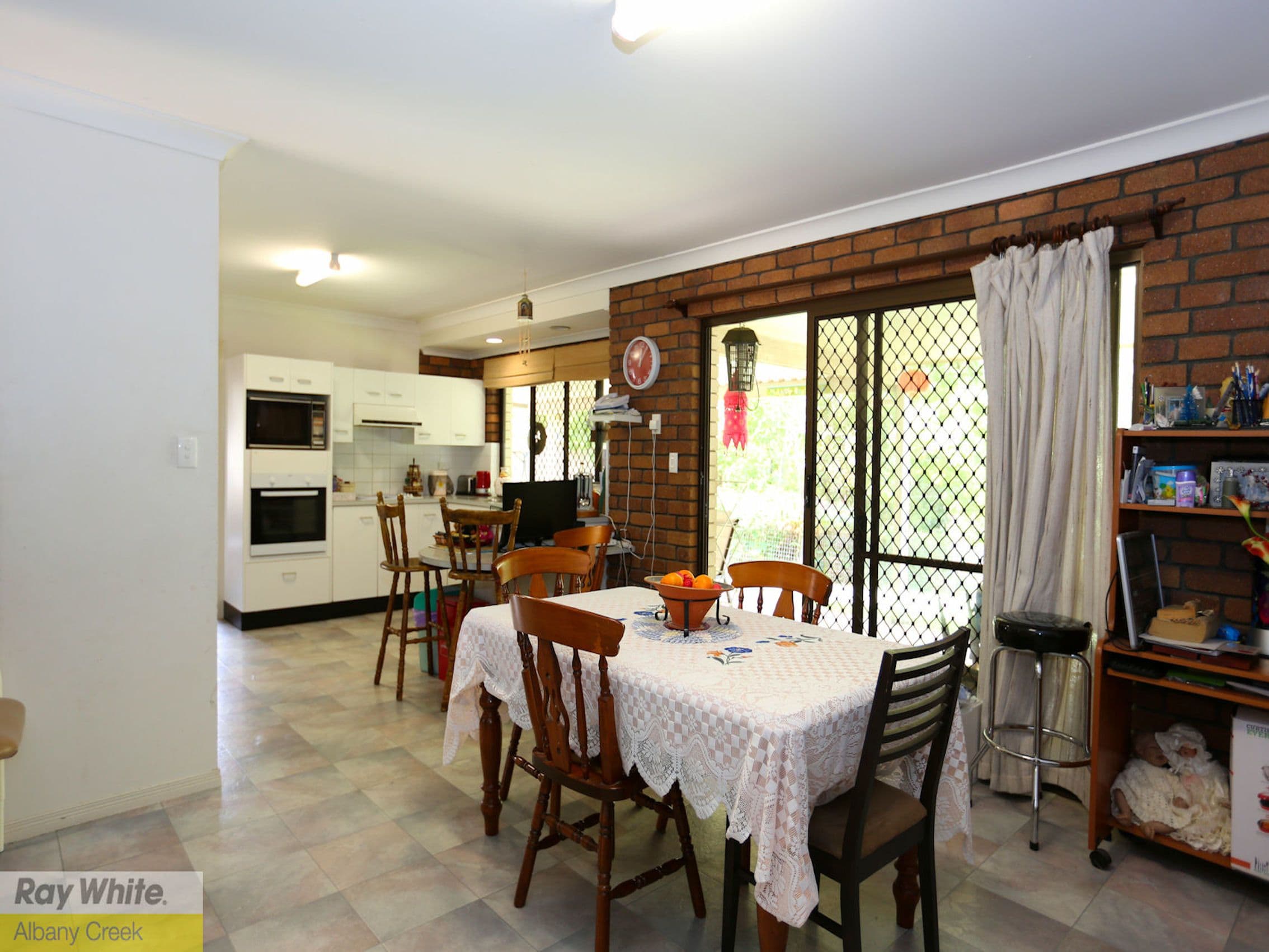 8 Kingfisher Street, ALBANY CREEK QLD 4035, Albany Creek - Thumbnail 3