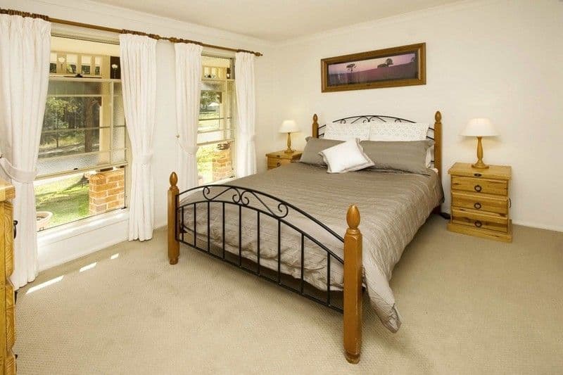 6 BlueHills Drive, GLENMORE PARK NSW 2745, Glenmore Park - Thumbnail 2