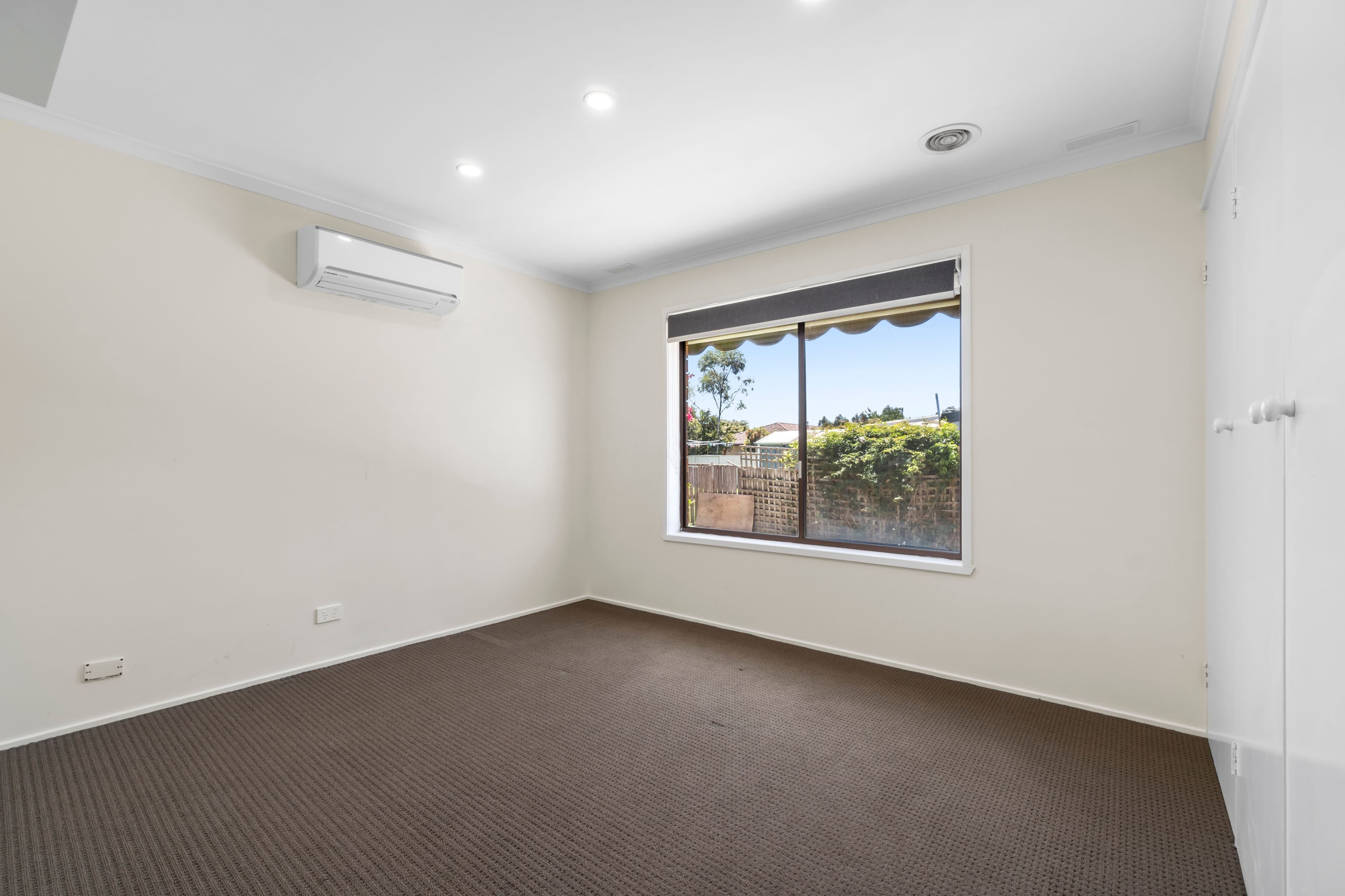 217 Sinclair Street S, Colac VIC 3250, Colac - Thumbnail 7