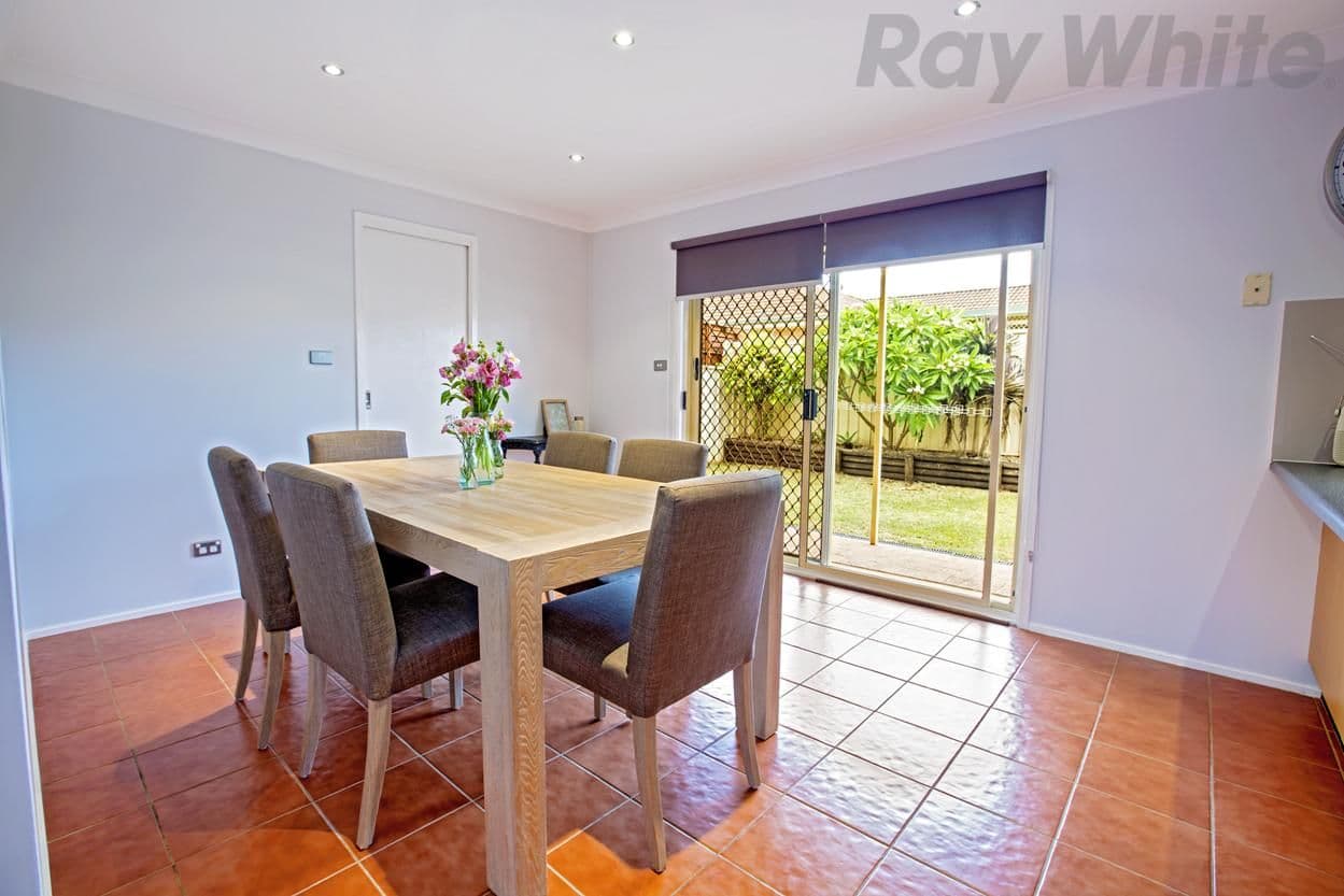11 Solander Avenue, West Hoxton - Thumbnail 4