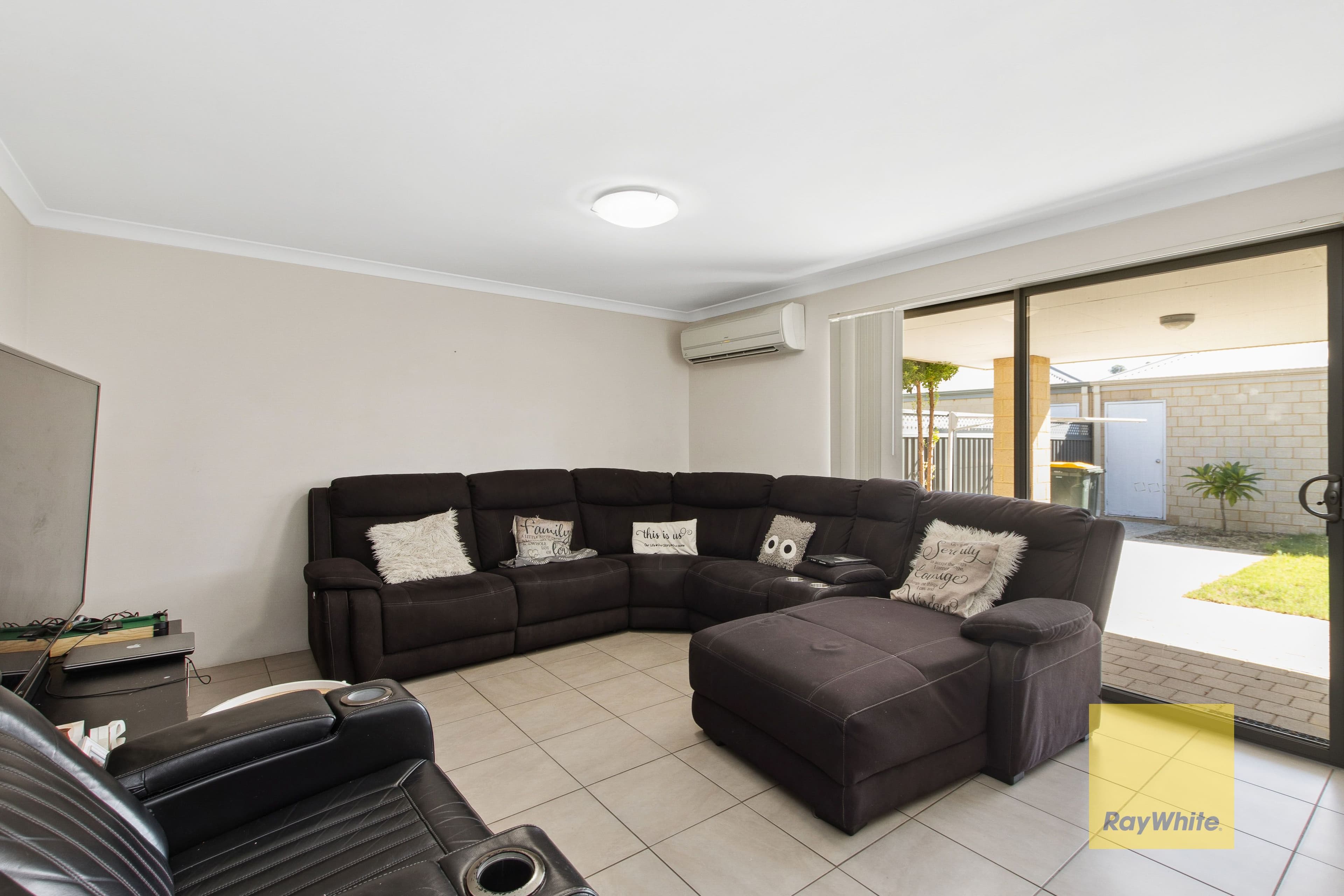 16 Plumosa Crescent, Dayton WA 6055, Dayton - Thumbnail 3