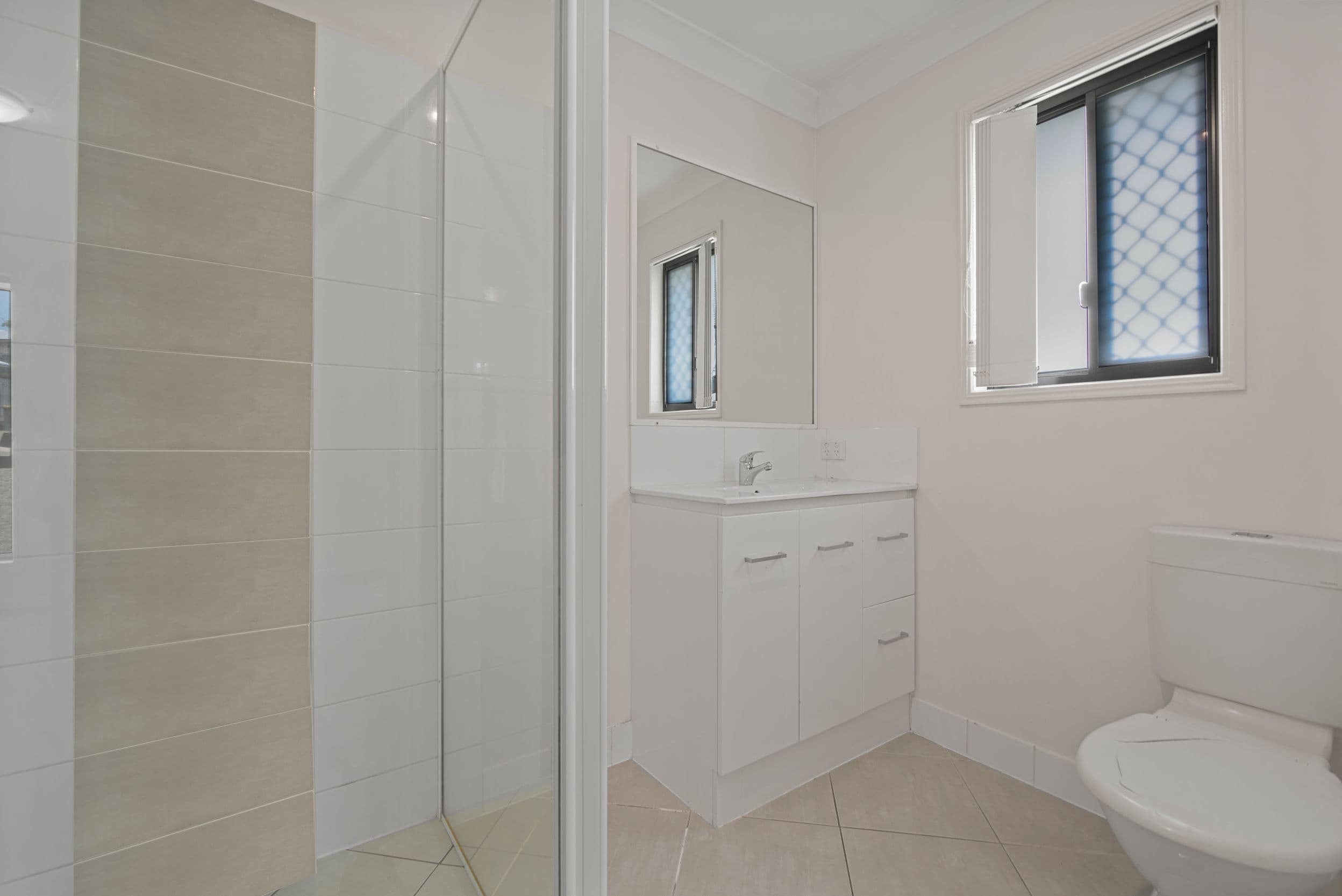 6 Stoneybrook Drive, Glen Eden QLD 4680, Glen Eden - Thumbnail 6