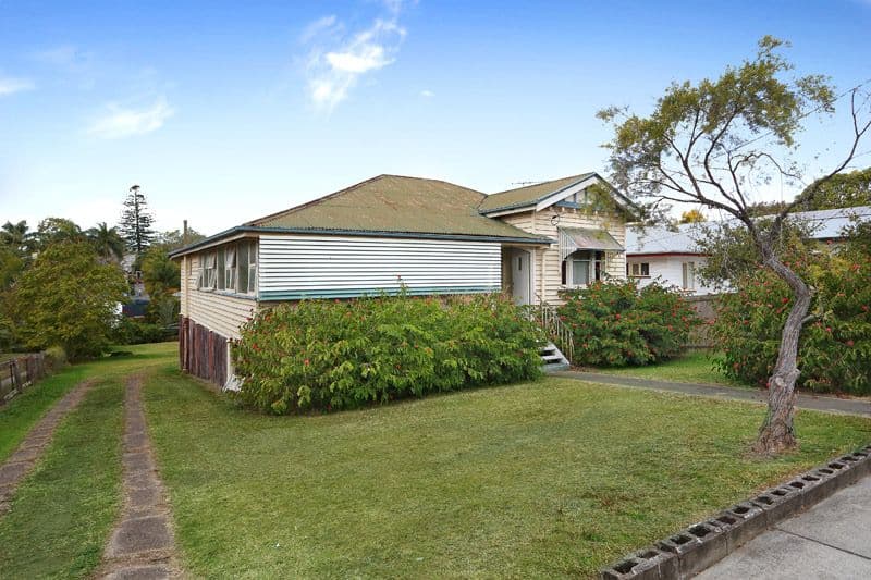 39 Gilbert Road, WINDSOR QLD 4030, Windsor - Thumbnail 3