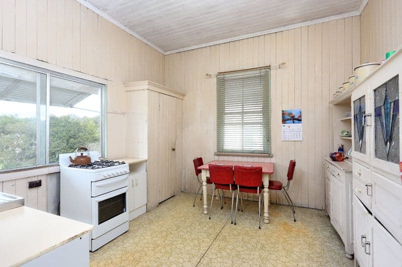 39 Gilbert Road, WINDSOR QLD 4030, Windsor - Thumbnail 5
