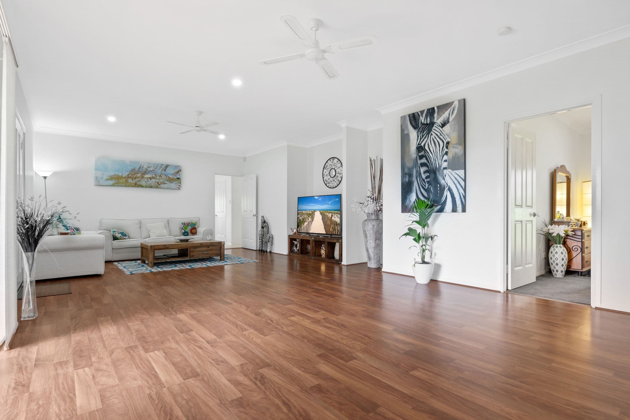 4 Austral Crescent, Pacific Pines QLD 4211, Pacific Pines - Thumbnail 8