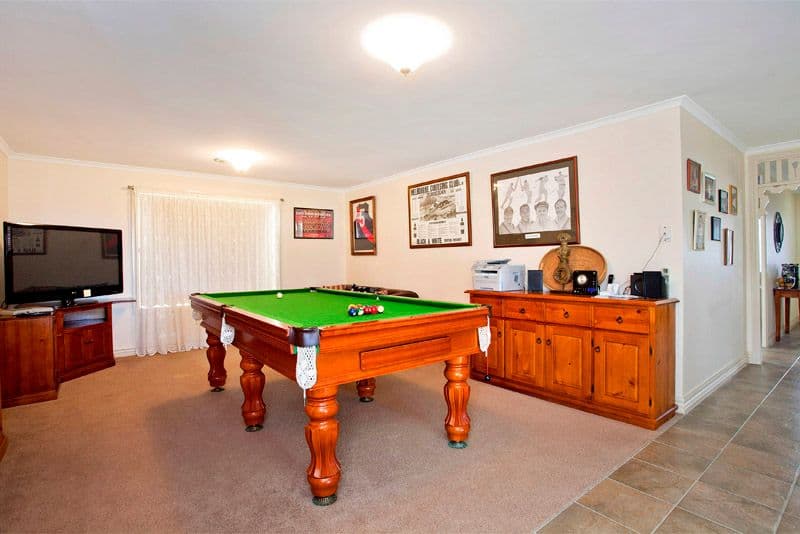38 Paratone Crescent, ST ALBANS PARK VIC 3219, St Albans Park - Thumbnail 4