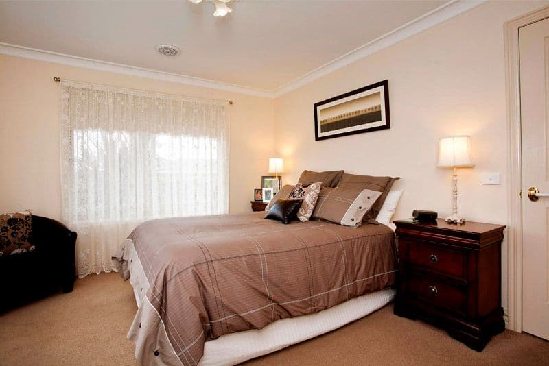 38 Paratone Crescent, ST ALBANS PARK VIC 3219, St Albans Park - Thumbnail 8