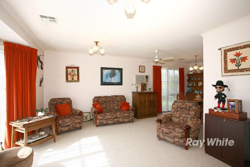 1 Primrose Court, CRANBOURNE NORTH VIC 3977, Cranbourne North - Thumbnail 5
