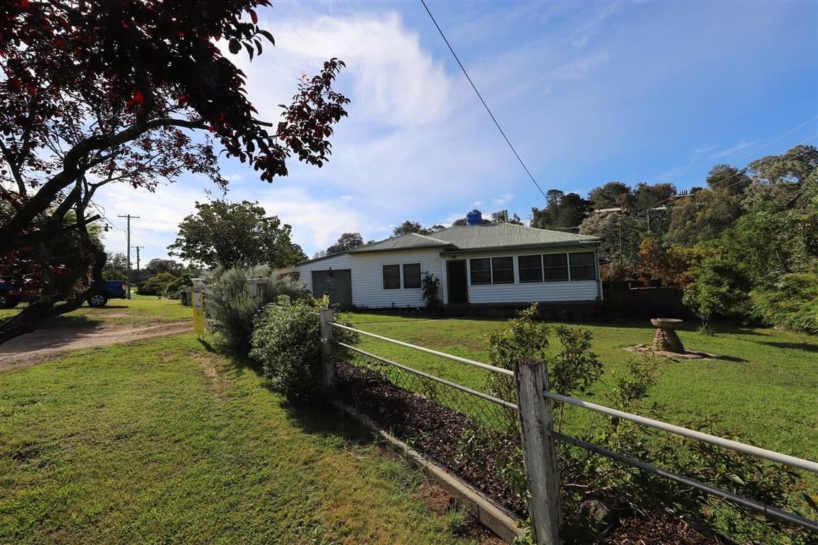97 Herbert Street, Tumut NSW 2720, Tumut - Image 1