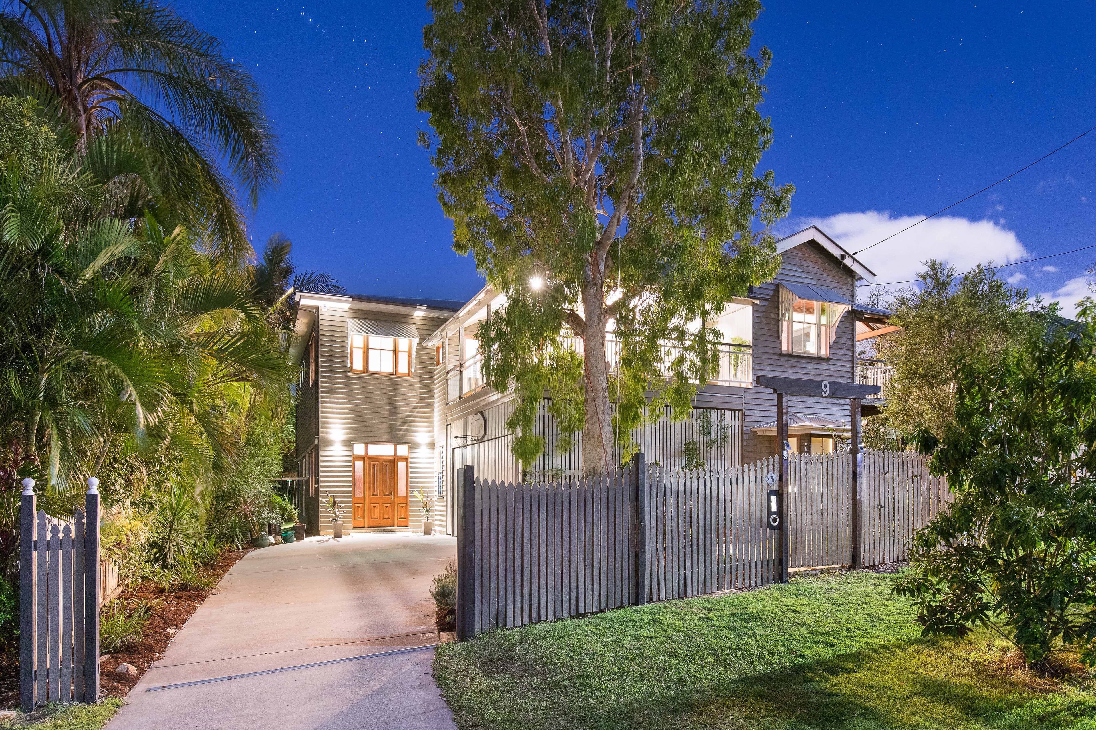 9 Instow Street, Yeronga QLD 4104, Yeronga - Image 1