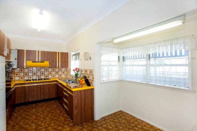 1  Timbury Street, MOOROOKA QLD 4105, Moorooka - Thumbnail 4