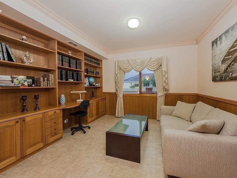 1 Grove Hall Place, Caroline Springs VIC 3023, Caroline Springs - Thumbnail 4