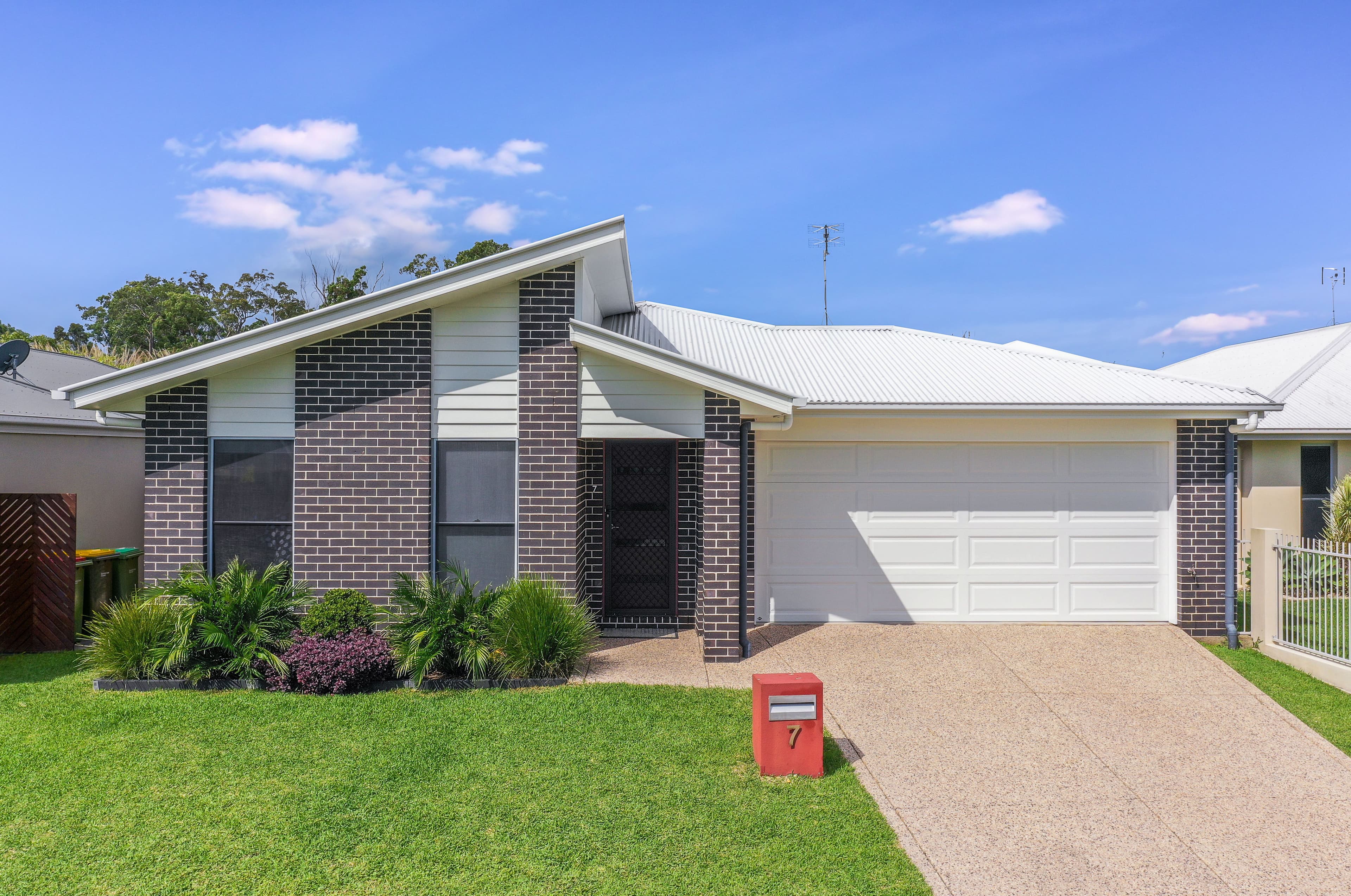 7 Parkview Drive, Little Mountain QLD 4551, Little Mountain - Thumbnail 2