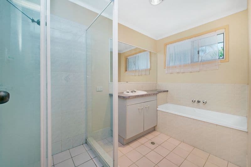 11 Nancy Court, DECEPTION BAY QLD 4508, Deception Bay - Thumbnail 4